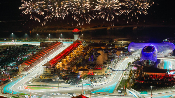 Formula 1 Etihad Airways Abu Dhabi Grand Prix brings 339,000 fans to Yas Island